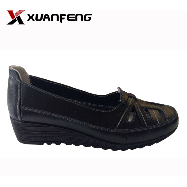 Popular Lady Casual Leather Shoes with TPR Sole